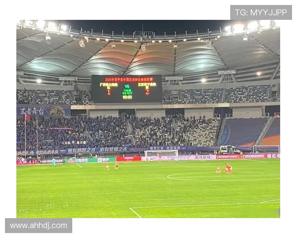 南京足球队的崛起与发展:探寻其背后的力量与潜力分析