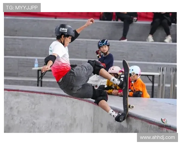 深圳滑板队荣登滑板力量排行榜第一名引领全国滑板潮流 深圳滑板队荣登滑板力量排行榜第一名引领全国滑板潮流