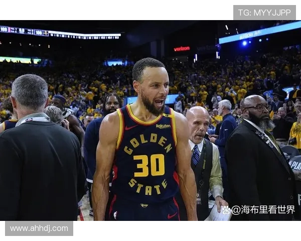 JR史密斯与汤普森的对决谁能在NBA赛场上笑到最后