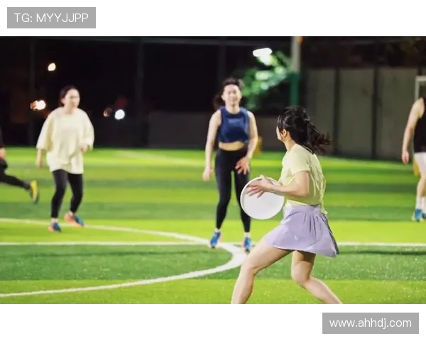 飞盘盛宴：深入探讨广州飞盘队的训练与比赛节奏